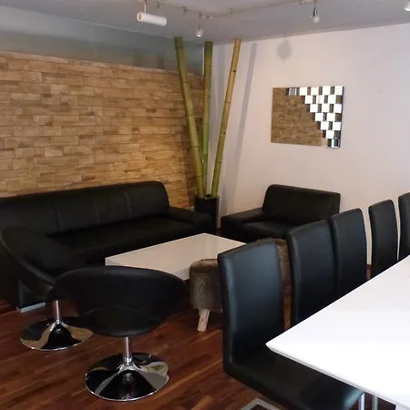 Low Budget Studio Leif By Ged *