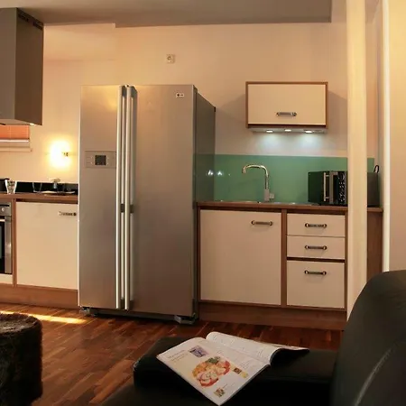 Apartment Low Budget Studio Leif By Ged *